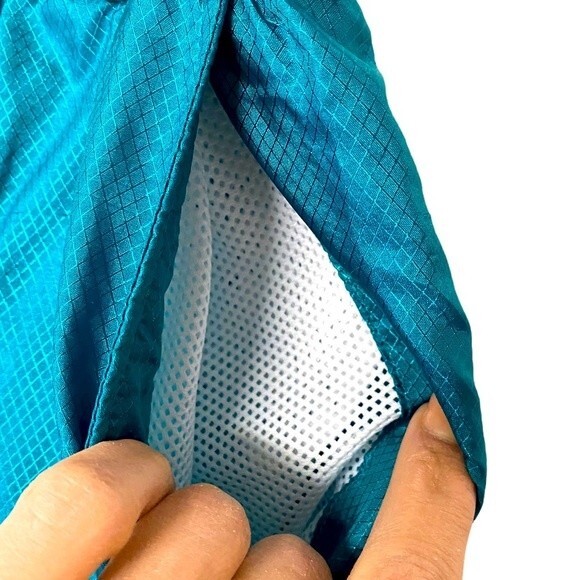 Columbia Men’s Sportswear Swim Trunks - Picture 5 of 8